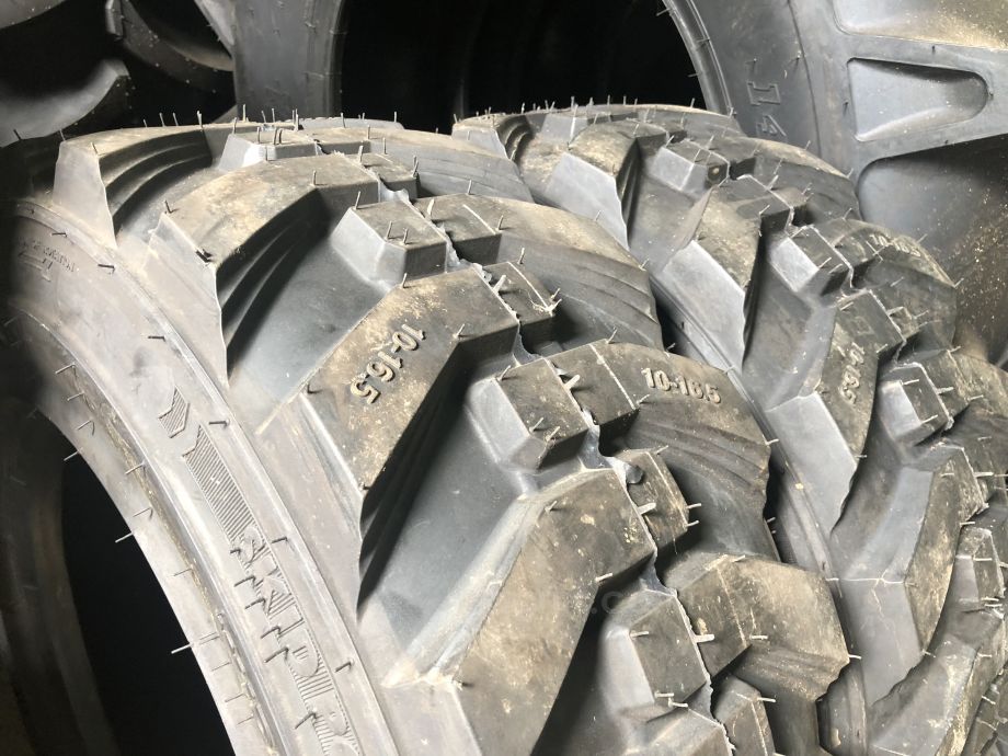 BKT 스키드로더용 <b>타이어</b> 10-16.5 사진2