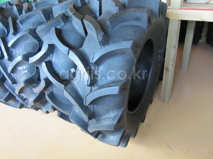BKT <b>트랙터</b>용 타이어 14.9-24 8PR 사진1
