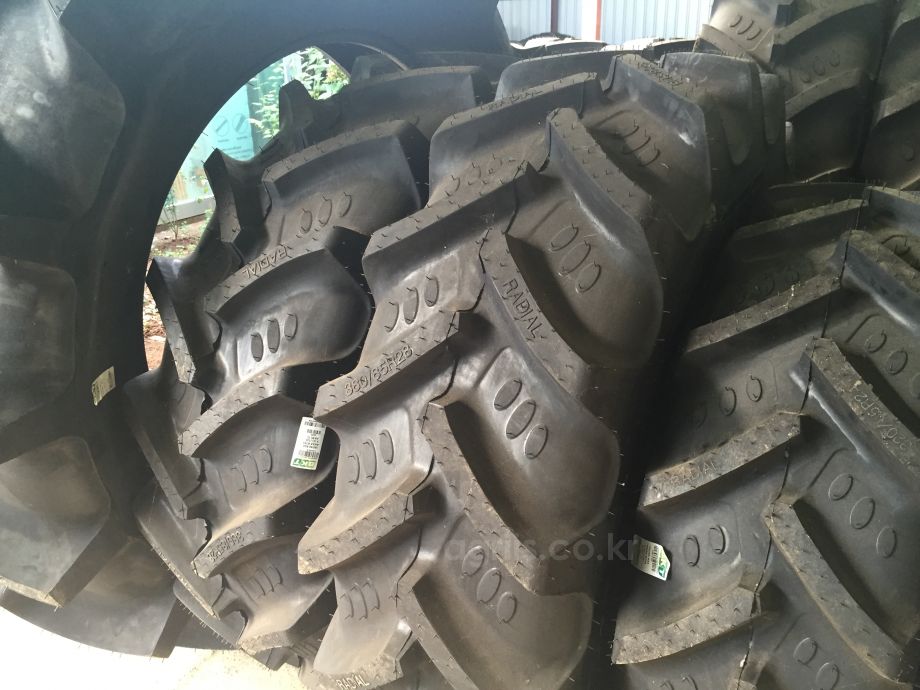 BKT 트랙터용 타이어 14.9-28(래디얼일반 380/85 R28) 사진3