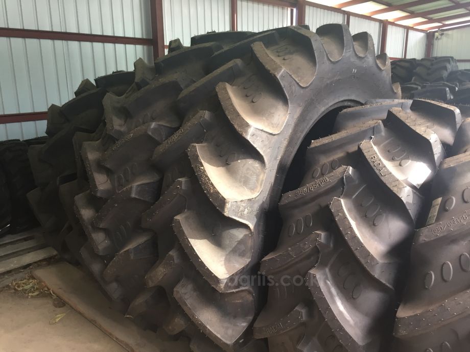 BKT <b>트랙터</b>용 <b>타이어</b> 16.9-38(래디얼일반 420/85 R38) 사진1