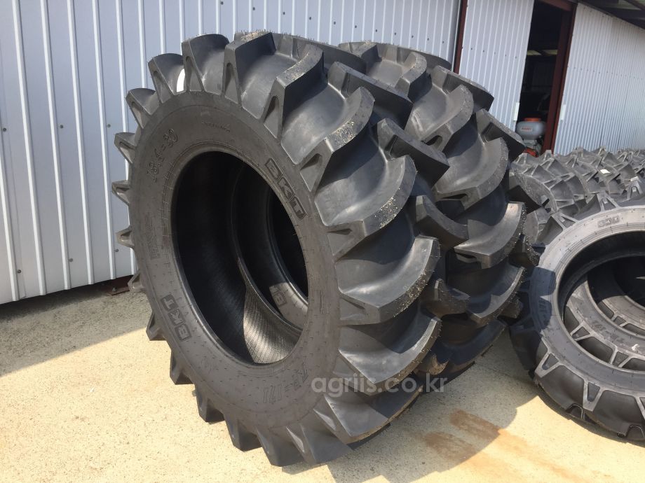BKT 트랙터용 타이어 <b>18.4-30</b>  10PR TR171TT 사진2