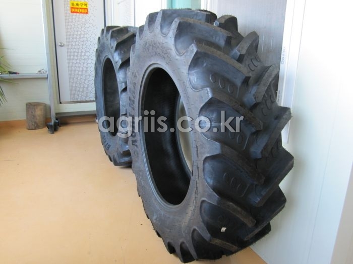 BKT <b>트랙터</b>용 타이어 18.4-38(래디얼일반 4<b>60</b>/85 R38) 사진1