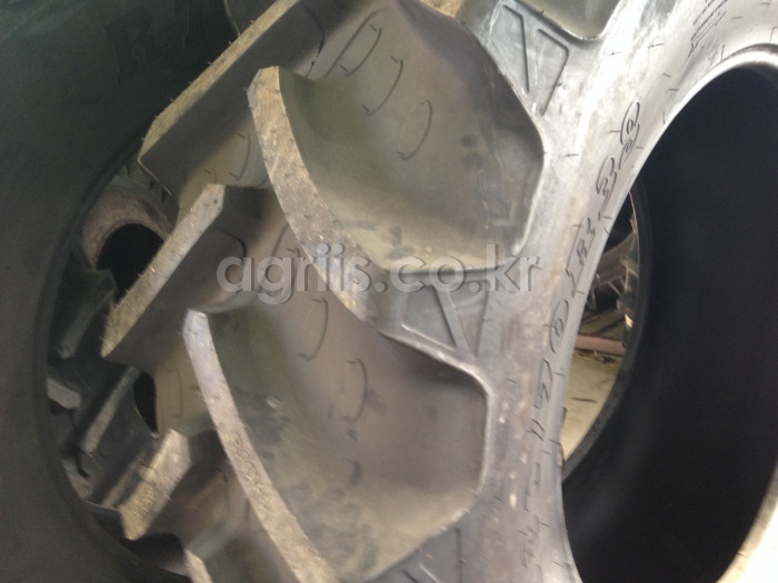 BKT <b>트랙터</b>용 타이어 20.8-38(래디얼광폭 <b>58</b>0/70 R38) 사진2