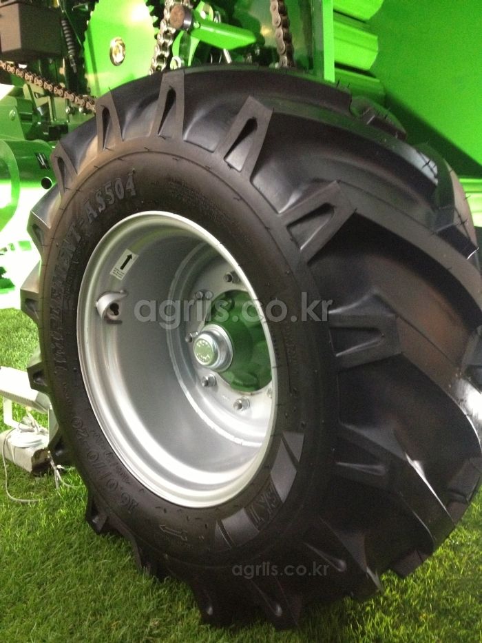 BKT <b>베일러</b> 및 작업기용 <b>타이어</b> 16.0/70-20(견인형) 14 PR BKT AS 504 TL 사진1