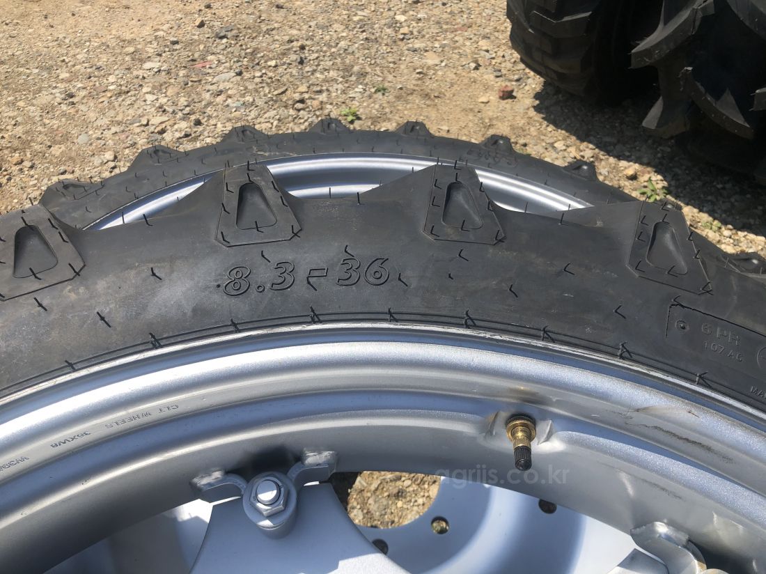 BKT 소폭<b><b>타이어</b></b> 8.3-36 <b><b>타이어</b></b><b>휠</b>조합 사진2