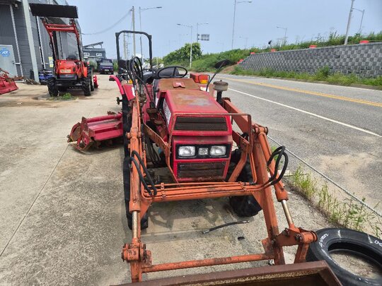 국제 트랙터 KTE230 (25마력) 전체