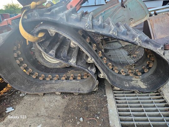 Daedong Combine Harvester DXM85 (5Rows) 크로울러 Track