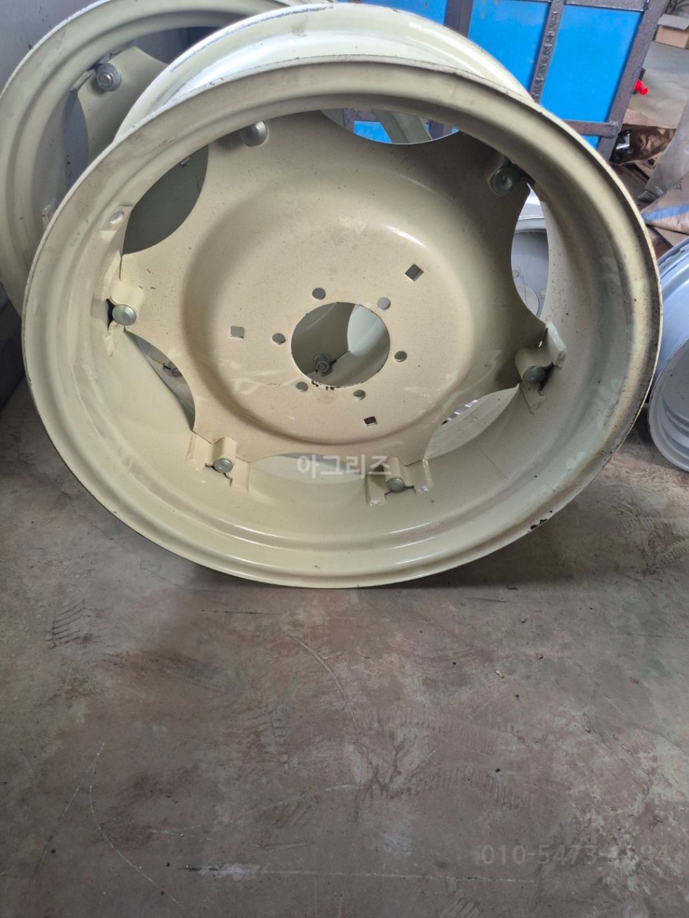 LS Tractor MT3.58 (58.9hp)