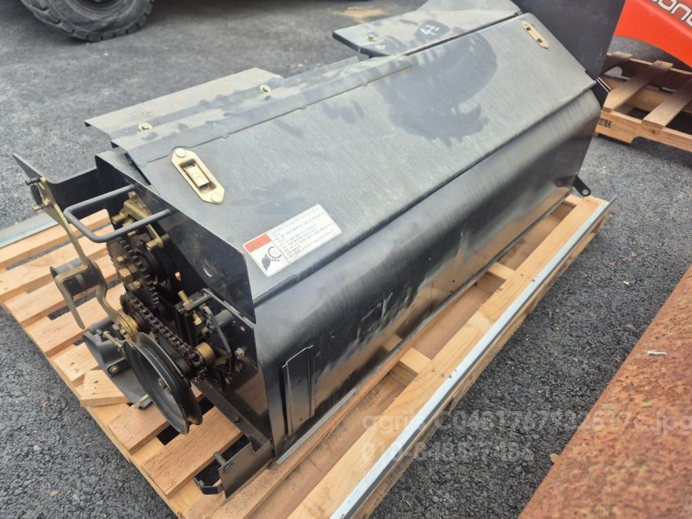 Daedong Combine Harvester DSM72 (4Rows)