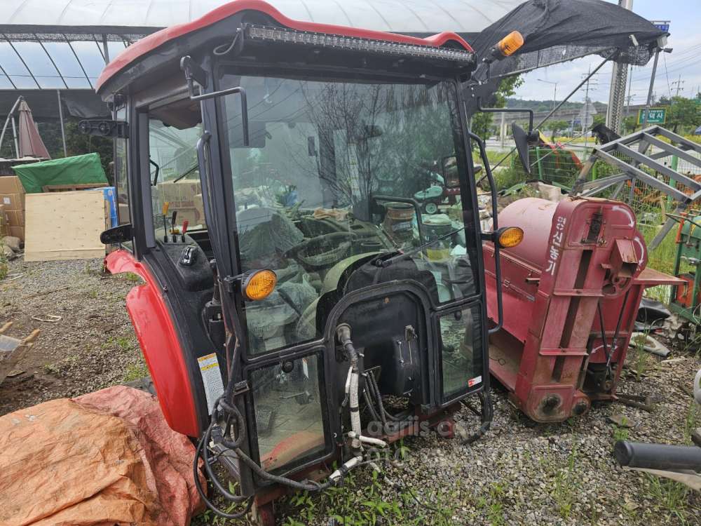 Kukje Tractor LUXEN560 (56hp)