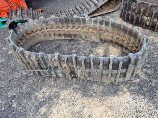 국제 콤바인 KC575 (4조식) 궤도바퀴