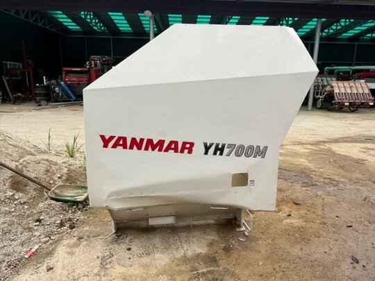 Yanmar Combine Harvester YH700M (보통형) 탱크Assy