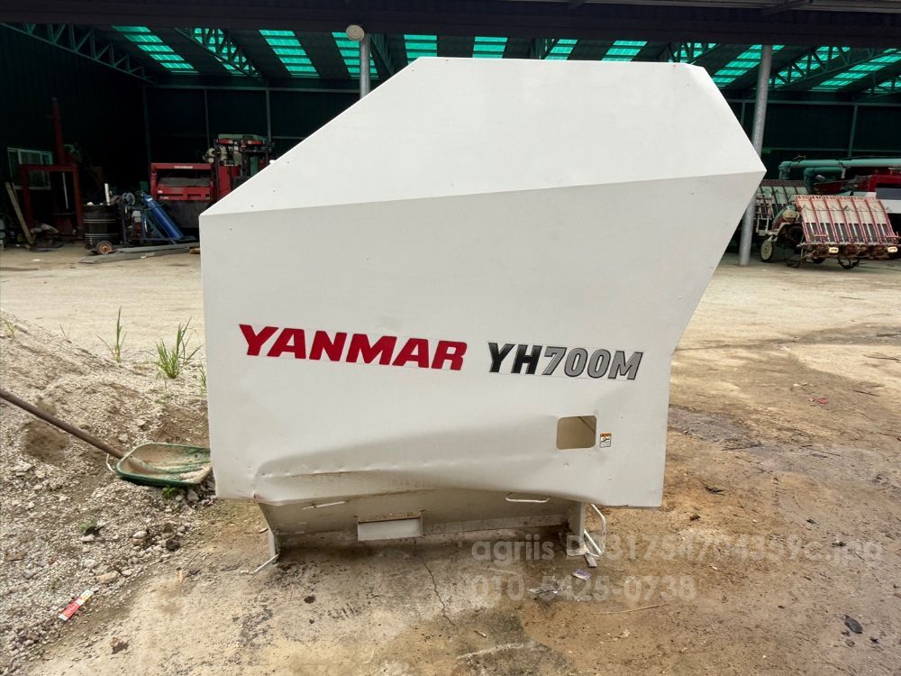 얀마 콤바인 YH700M (보통형)