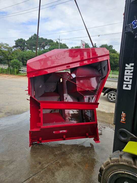 Yanmar Combine Harvester YH5101 (5Rows) 곡물 탱크