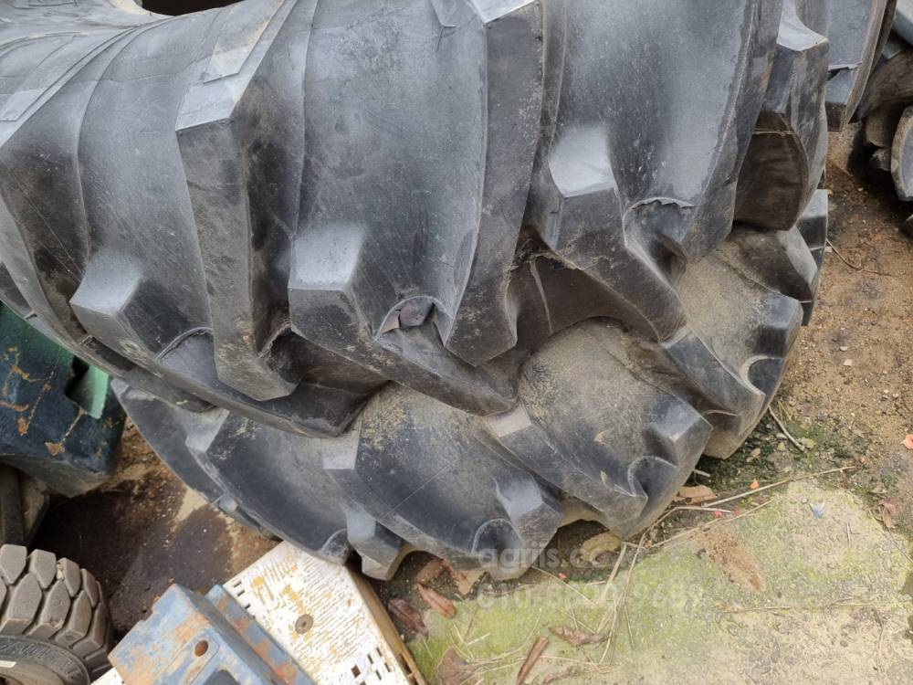 타이어스톤 잔디타이어 타이어스톤 잔디타이어 타이어스톤 잔디타이어 뒤우측면