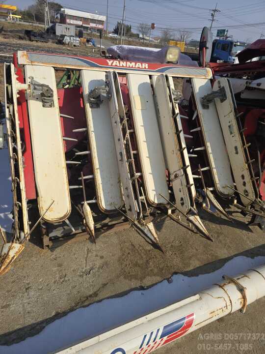 얀마 콤바인 000 (5조식)