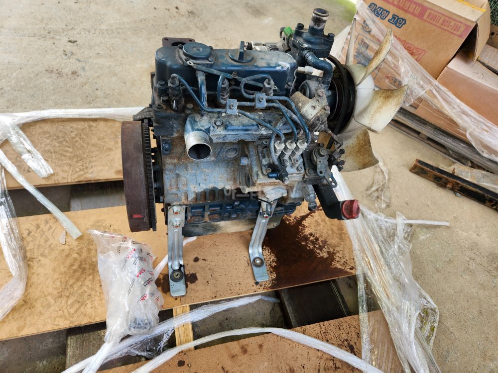 아세아 관리기 CFM-2000 (20마력) 뒤우측면