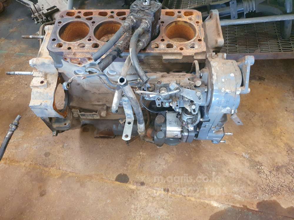 뉴홀랜드 트랙터 L65 (65마력)