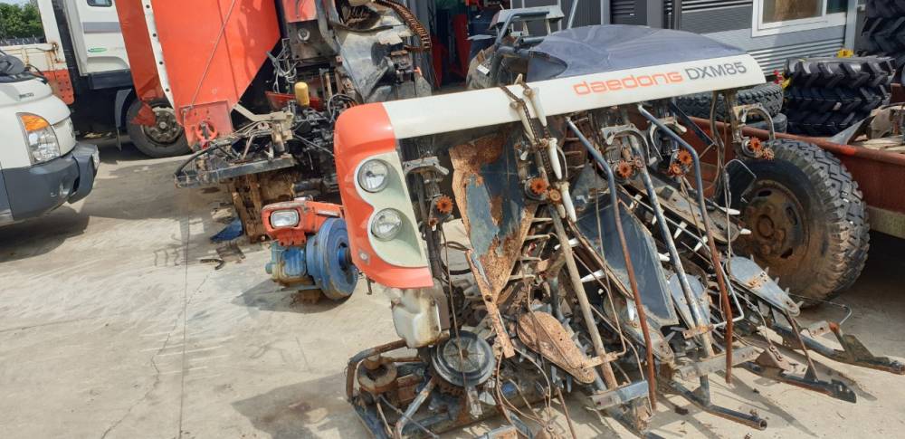 Daedong Combine Harvester DXM85G (5Rows)