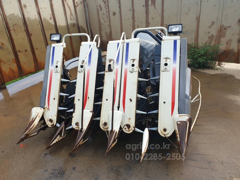 TYM Combine Harvester C805G (5Rows)