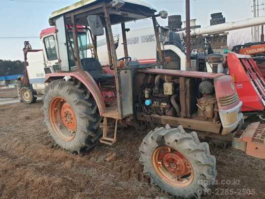 국제 트랙터 F455 (45마력) 앞좌측면