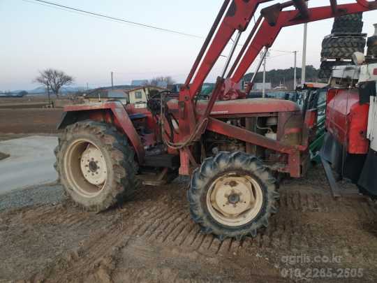 LS 트랙터 LT47 (47마력) 앞좌측면