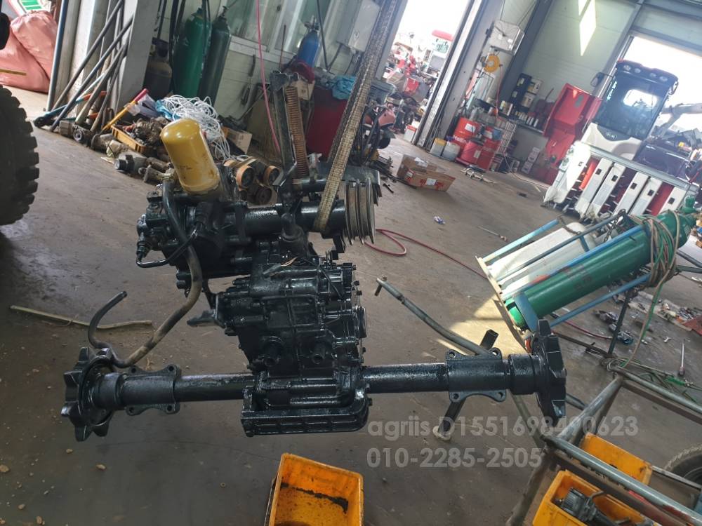 Daedong Combine Harvester DXM85G (5Rows)