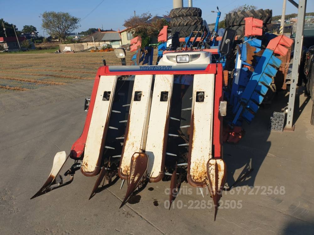 Yanmar Combine Harvester AW465K (4Rows)
