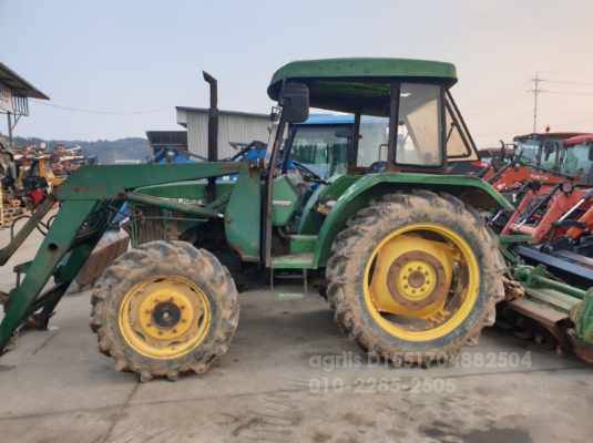 JohnDeere Tractor 5400 (68hp)