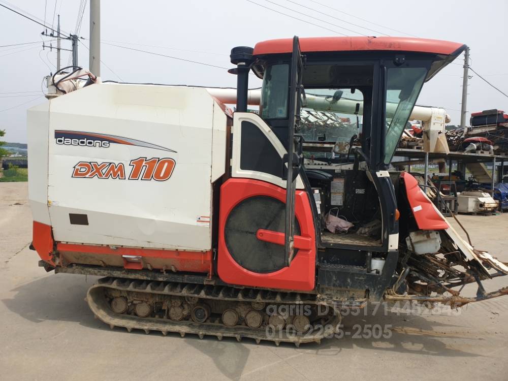 Daedong Combine Harvester DXM110GC (6Rows)