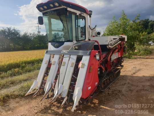 Kukje Combine Harvester DKC865 (5Rows) 앞좌측면