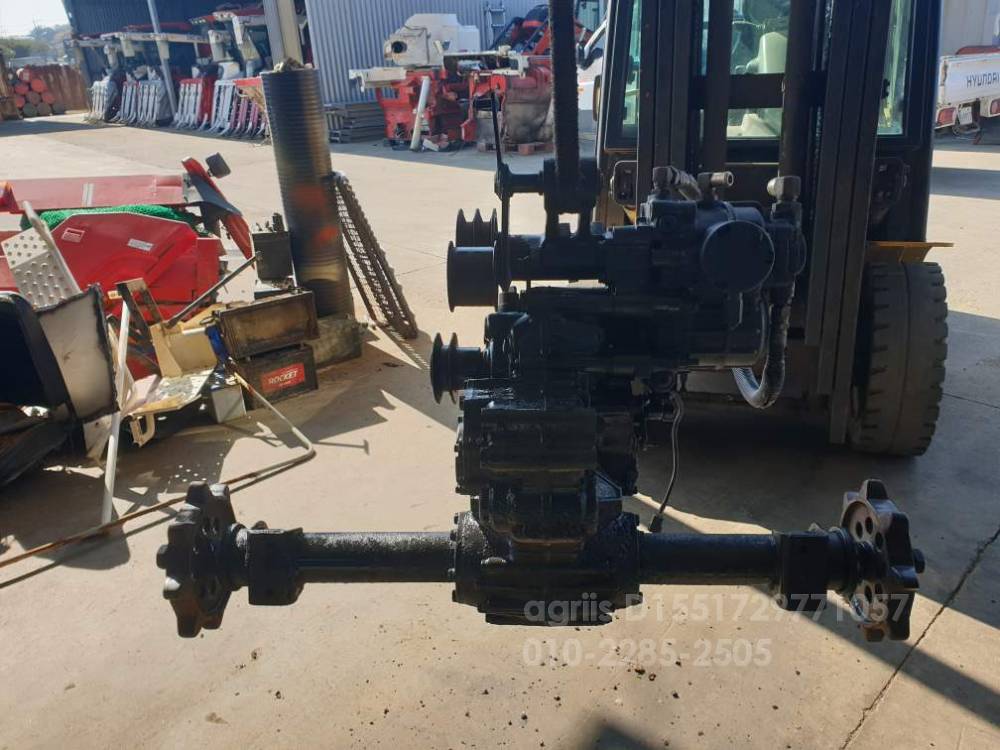 국제 콤바인 DKC685 (4조식)