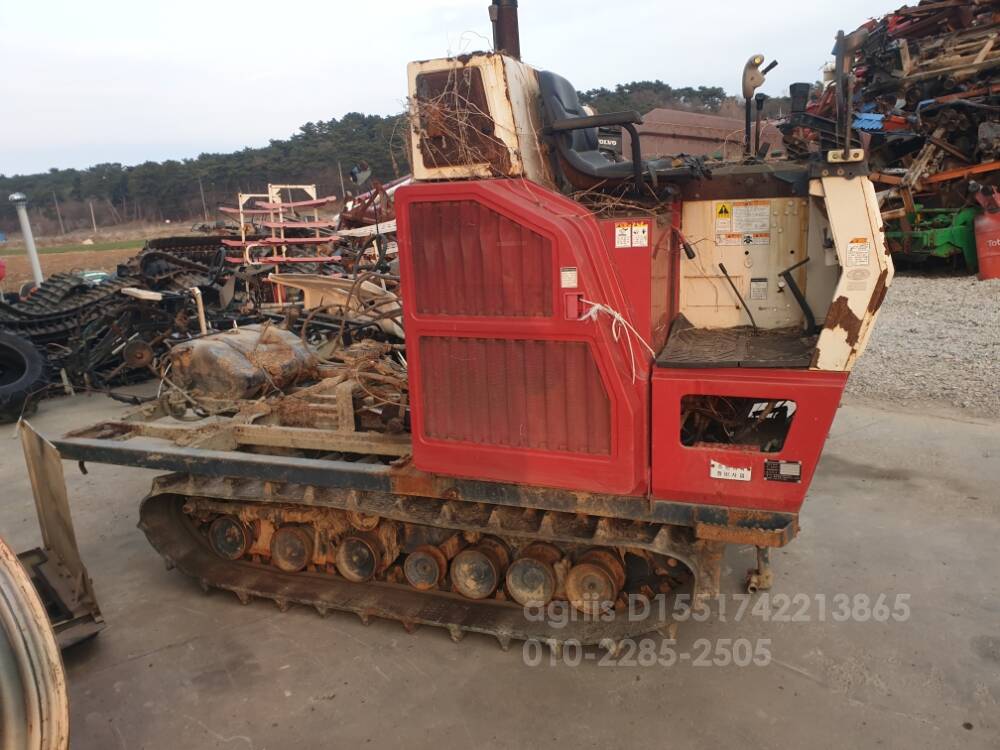 TYM 콤바인 HU6500 (4조식) 뒤우측면