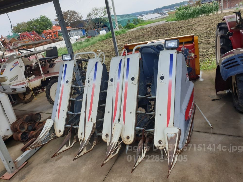 TYM Combine Harvester C805G (5Rows)