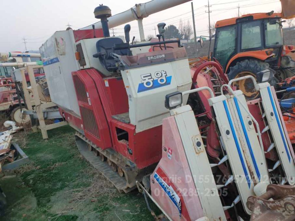 TYM Combine Harvester HU6500G (4Rows)
