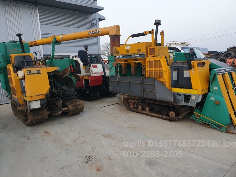 TYM 콤바인 HU6500G (4조식) 뒤우측면