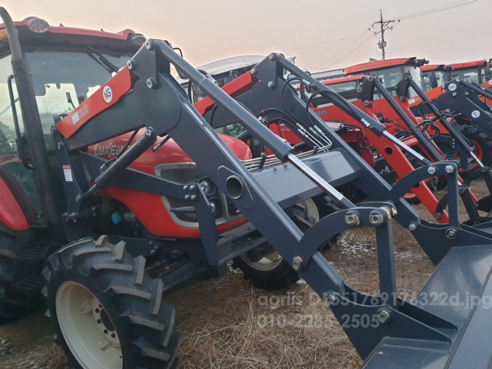 Kukje Tractor LUXEN75 (75hp) 뒤우측면