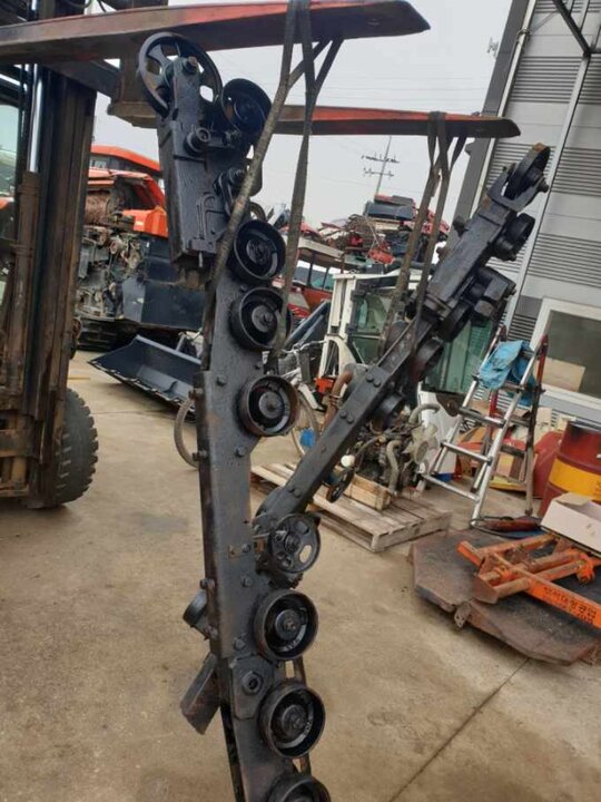 얀마 콤바인 AW695 (6조식) 하체 하체플레임