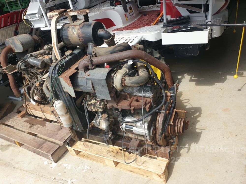 국제 콤바인 KC575 (4조식)