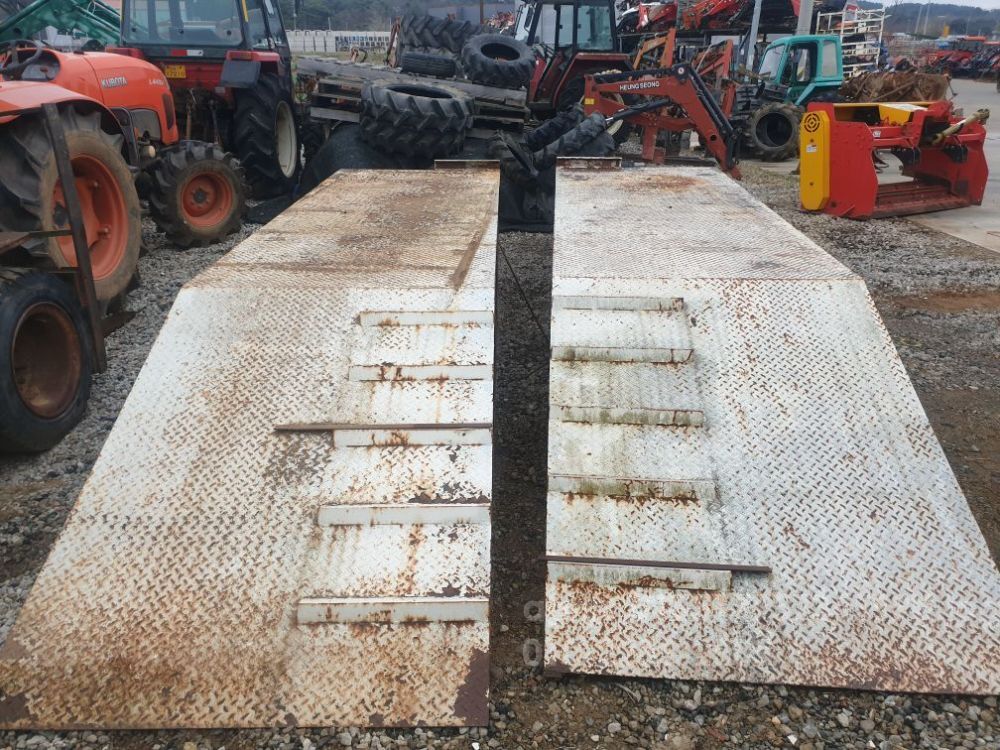 자작 리프트 리프트 리프트 뒤우측면