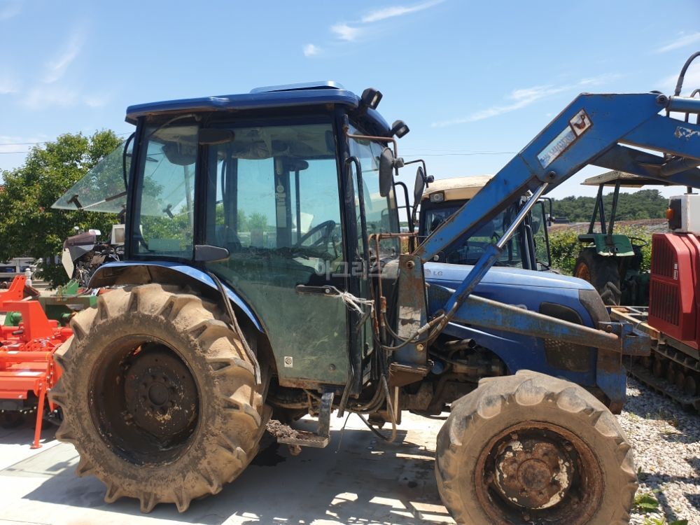 LS Tractor LT520D (52hp)