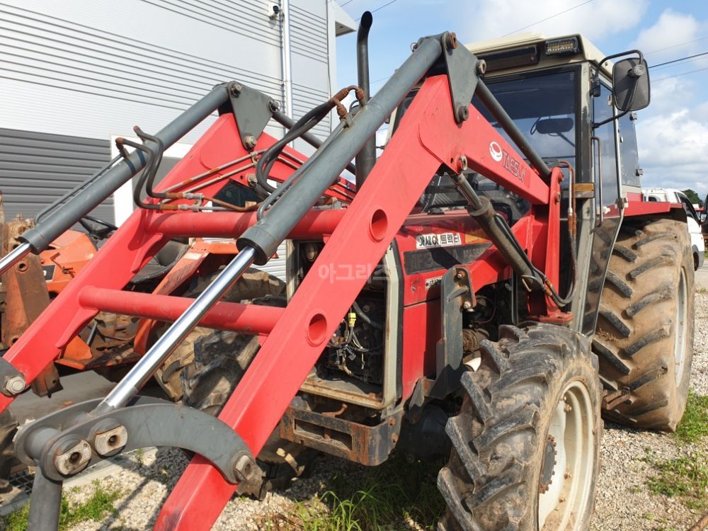 아세아 트랙터 MF-362 (68마력) 뒤우측면