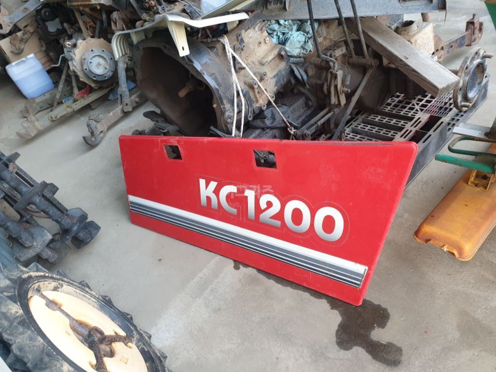 국제 콤바인 KC1200 (6조식)