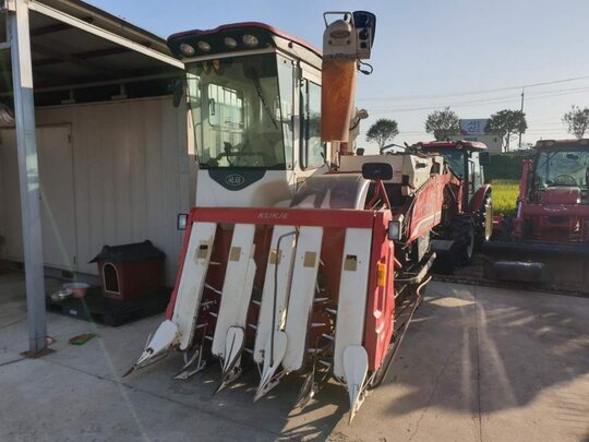 Kukje Combine Harvester DKC865 (5Rows) 앞좌측면