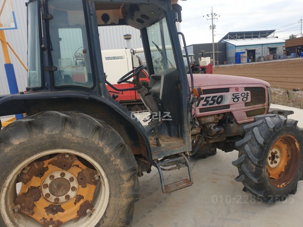 TYM Tractor T550 (55hp) 뒤우측면