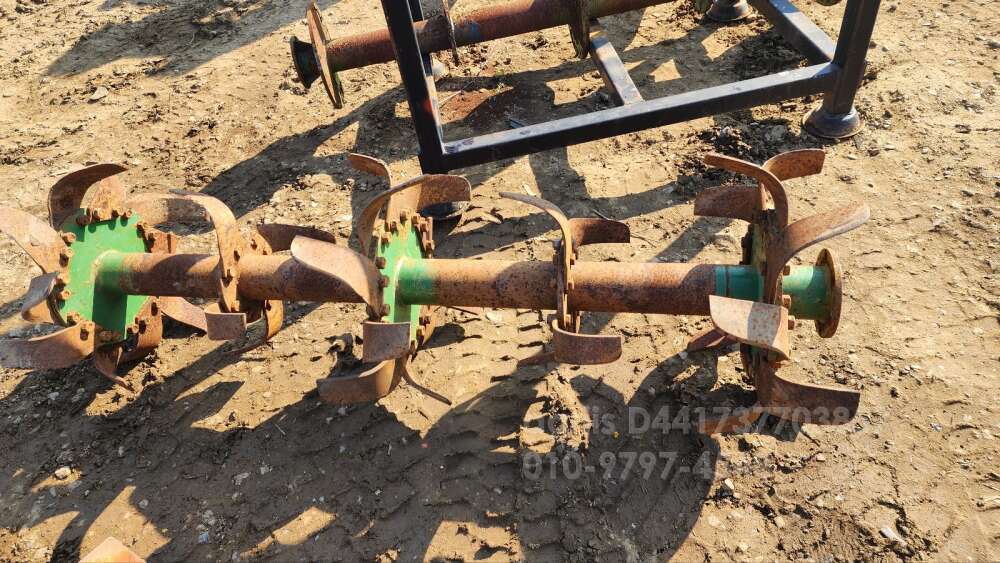  고구마2두둑 로타리 경운축 고구마2두둑 로타리 경운축