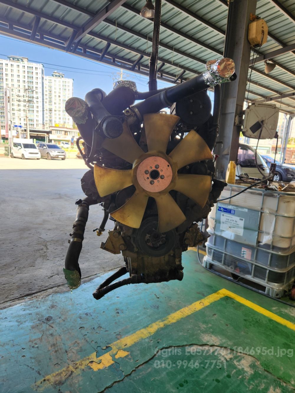 Daedong Combine Harvester DXM110GC (6Rows) 뒤우측면