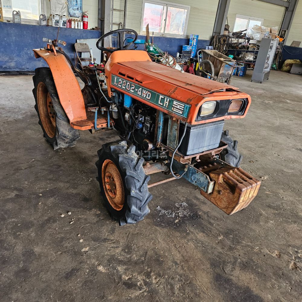 Daedong Tractor L2202-4WD (22hp)