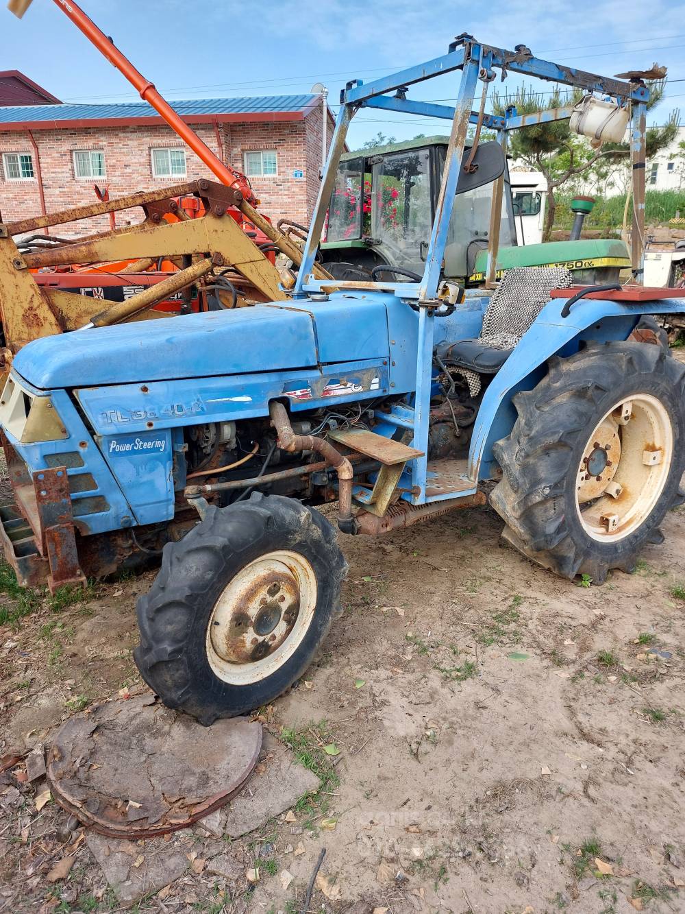 TYM Tractor TL3840 
