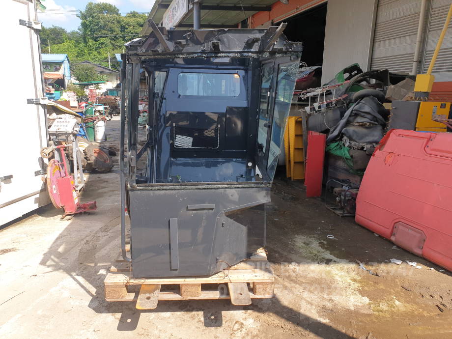 Yanmar Combine Harvester YH6140 (6Rows)